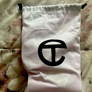 Slightly used only wore one time I’m selling a lot of things I don’t use.